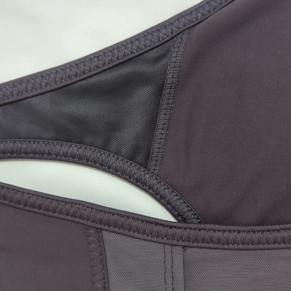 Fabletics On-The-Go Medium Impact Sports Bra, Color Shadow Shine Size L - Picture 14 of 14